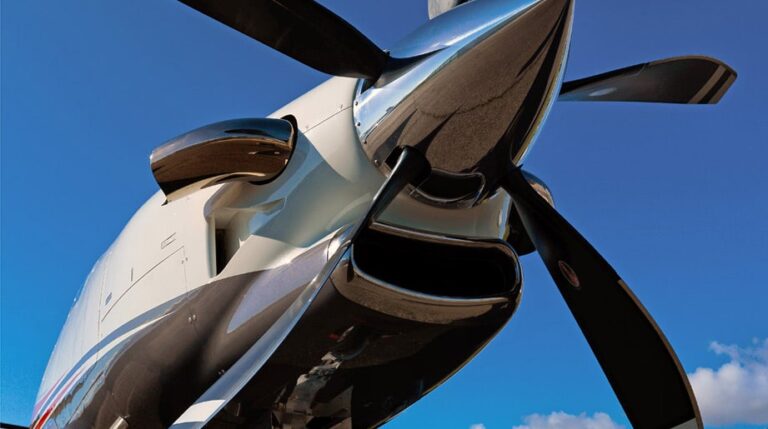 2014_Socata_TBM_900-1