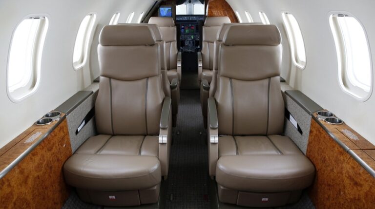 45XR-331-Int-fwd-1-921-x-515