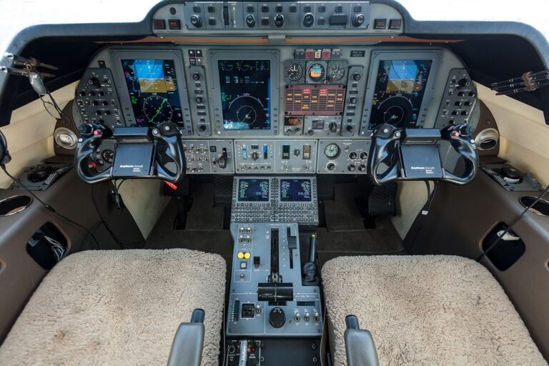 535CD_Premier_Elliott_Aviation_by_FossImagery_040