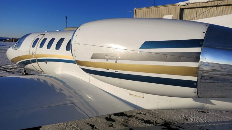 550B-0961-Exterior-paint-1-921px-x-515px