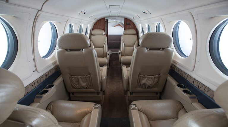 BB1925-Interior-Fwd-Aft-1-921x515-1