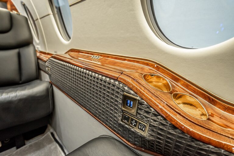 Beechcraft-400A-RK-255-DSC00749