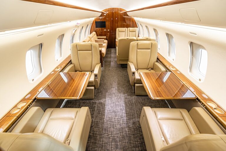 Challenger-650-17