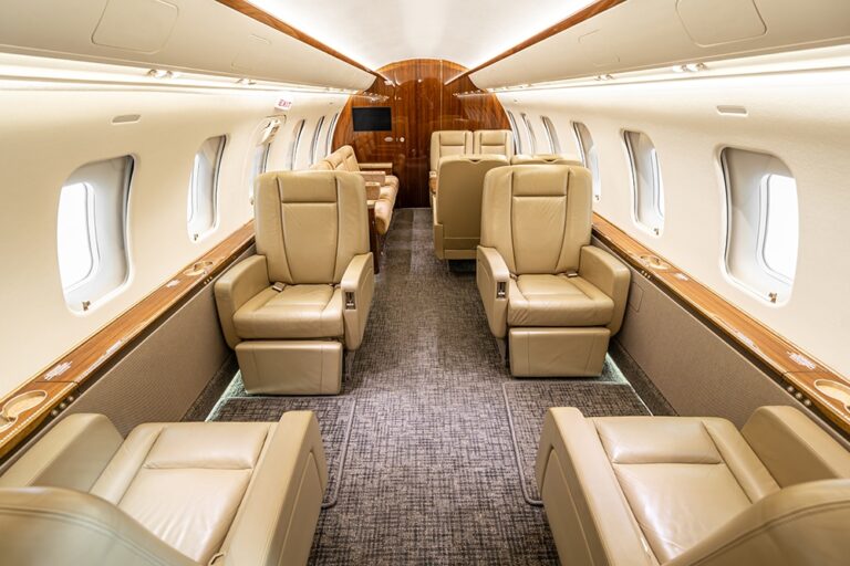 Challenger-650-26