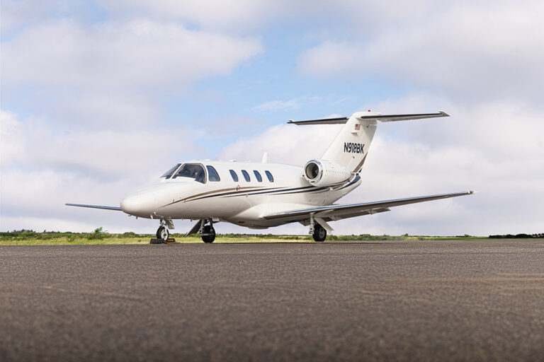 Citation-CJ1-N918BK-27