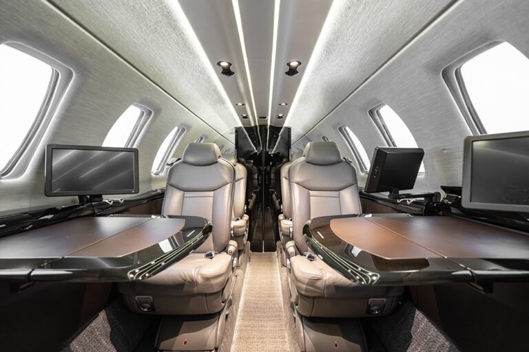 Citation-CJ4-N615WP-10