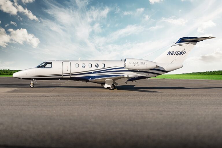 Citation-CJ4-N615WP-36
