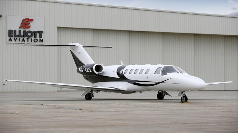 Exterior-Right-Side-921x515-1