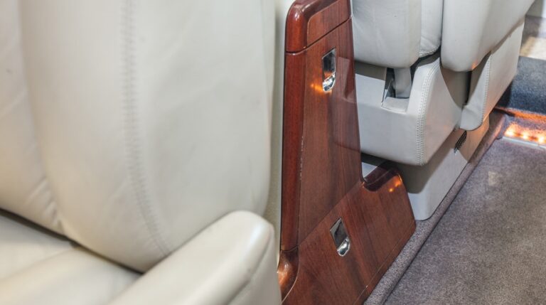 FL-0520-Interior-Storage-921-x-515