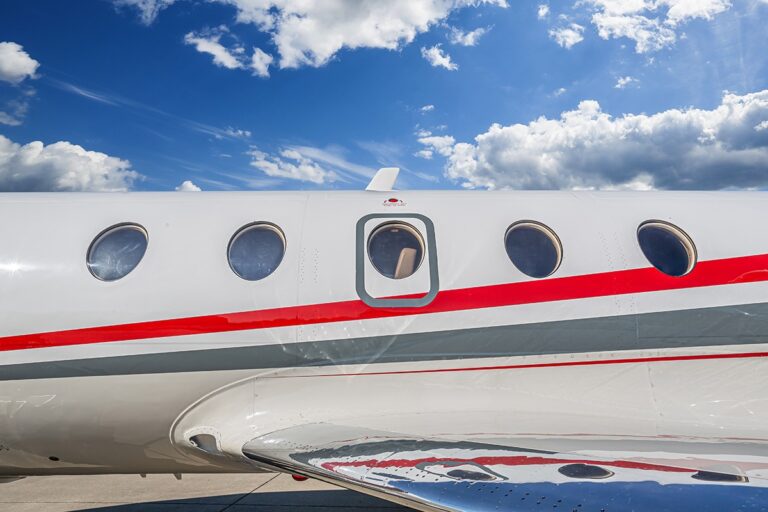 Falcon-20-388-BM7B0035