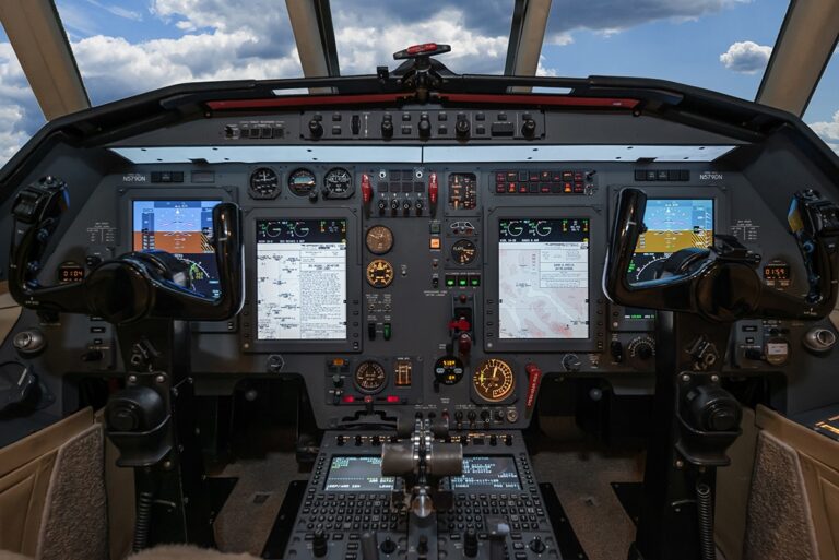 Falcon-20-388-DSC02756-2