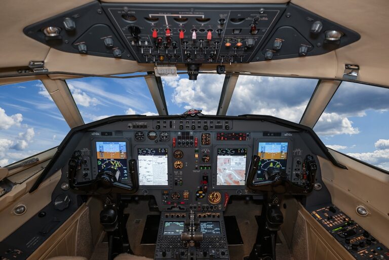 Falcon-20-388-DSC02759-2