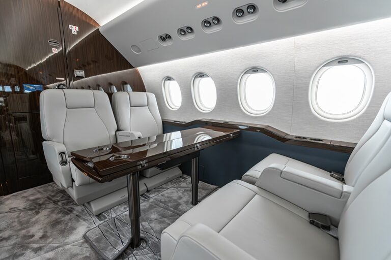 Falcon-2000EX-N249FJ-21