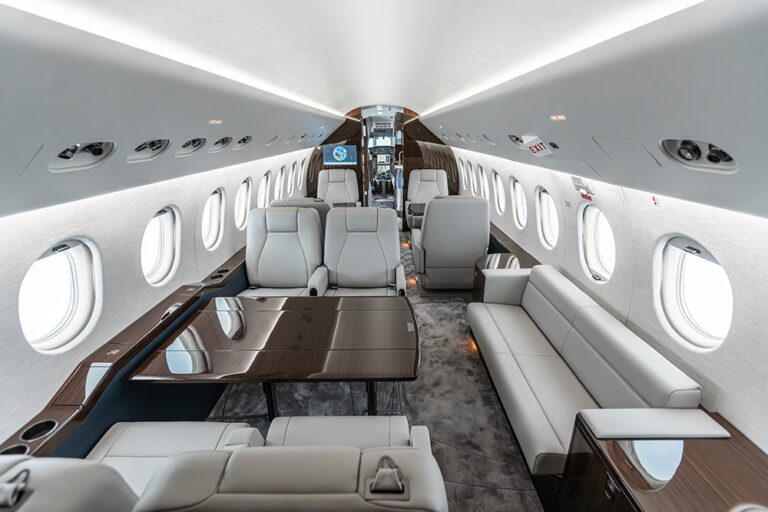 Falcon-2000EX-N249FJ-40