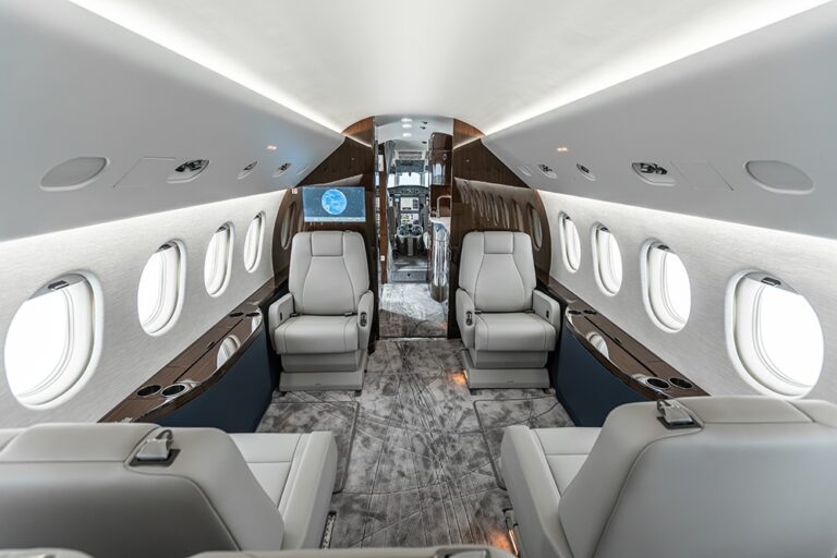 Falcon-2000EX-N249FJ-48