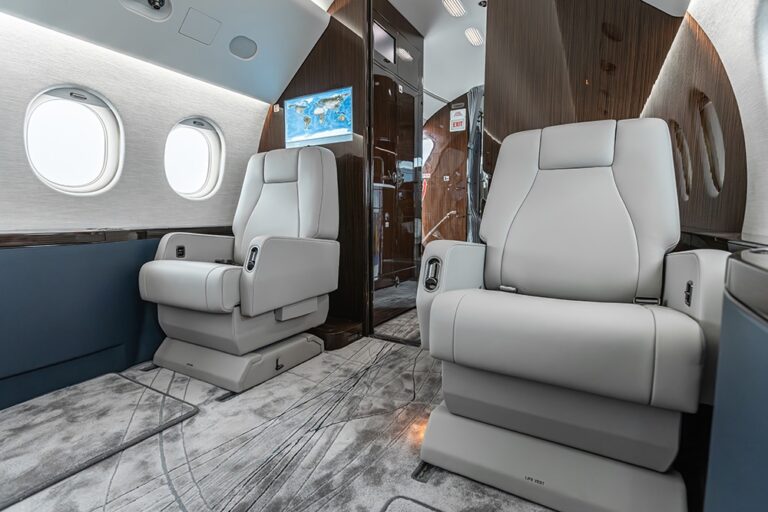 Falcon-2000EX-N249FJ-63-Copy-Copy