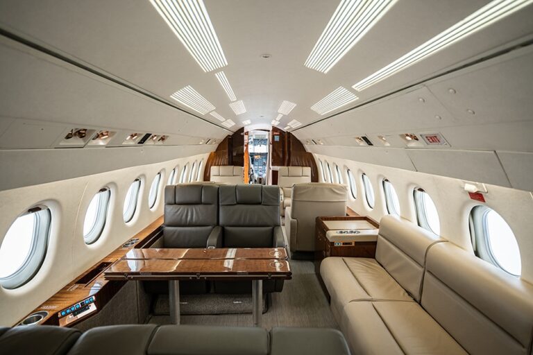 Falcon900B-N910JW-1-3