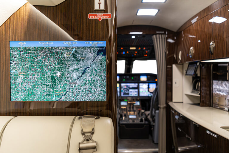 Gulfstream-G280-N905G-38