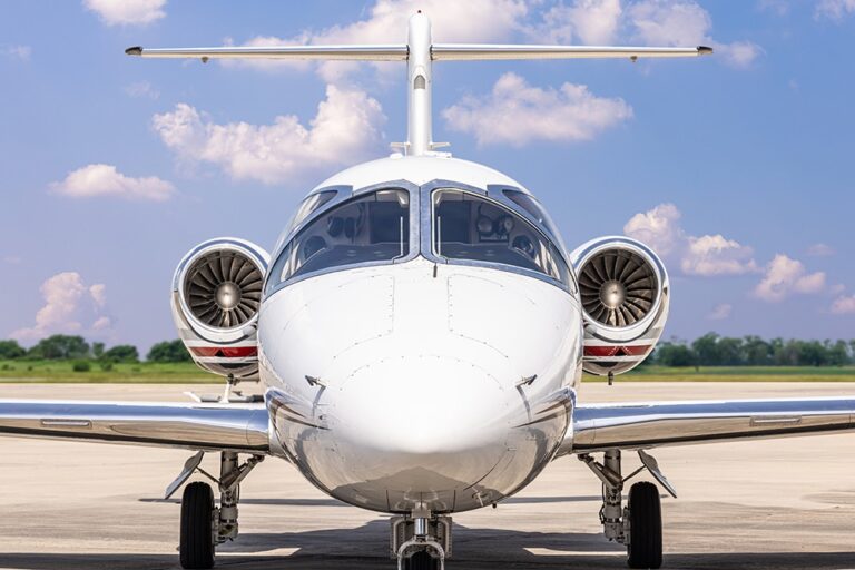 Hawker-400XP-N127BW-30