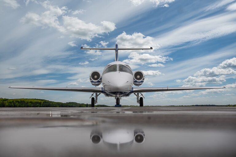 Hawker-400XP-N300RC-26