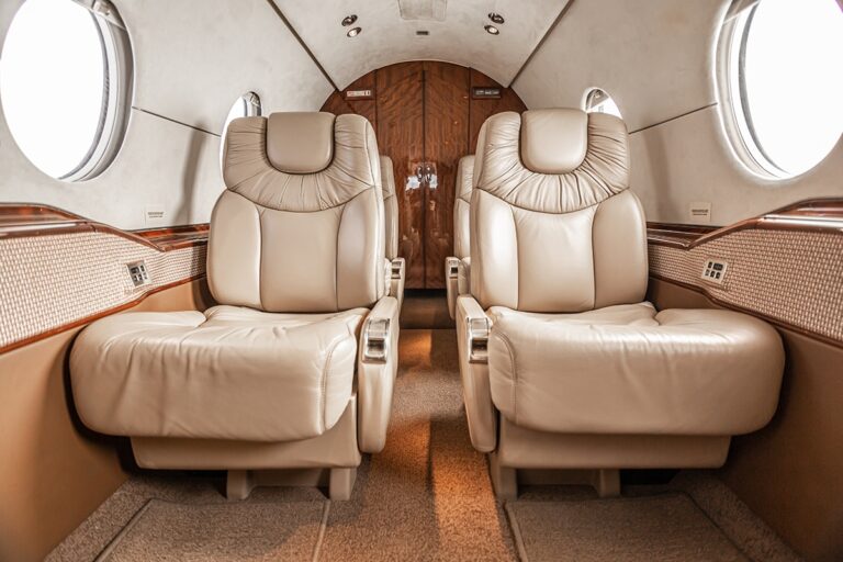 Hawker-400XP-RK-0472-6-of-36