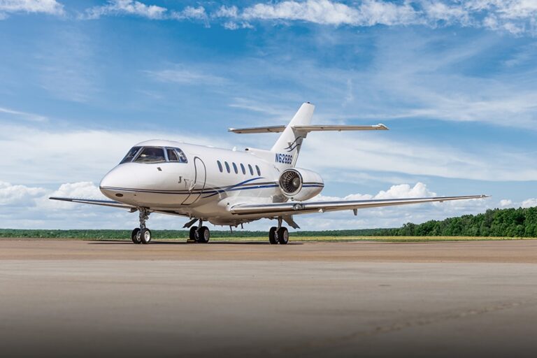 Hawker-750-N626BS-26