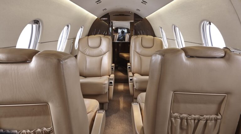 Interior-7030-921x515-1