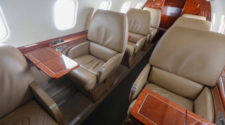 Interior-Aft-2-921-x-515