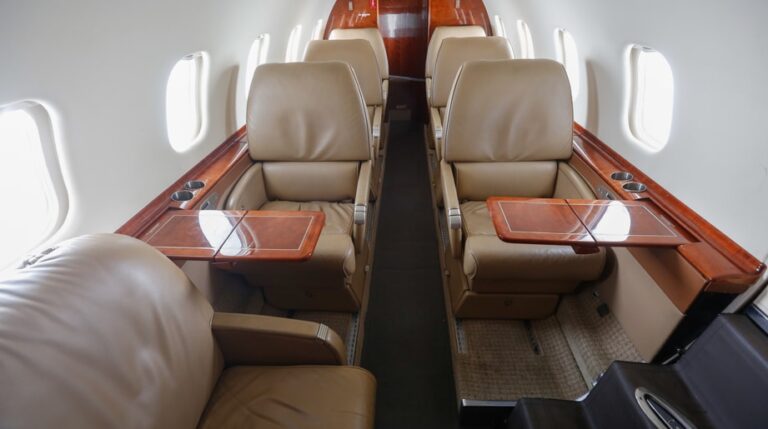 Interior-Aft-921-x-515-1
