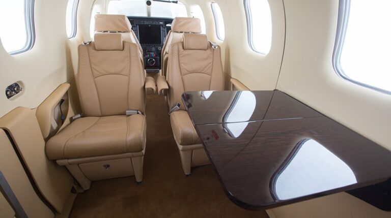 Interior-Tray