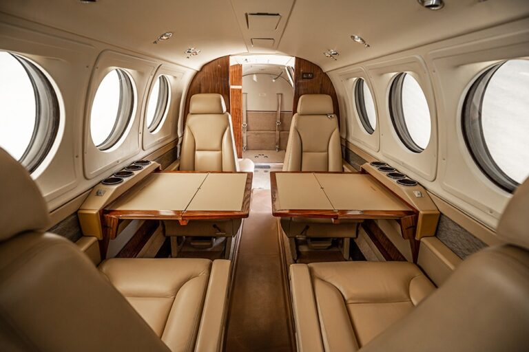 King-Air-200-N436EA-17