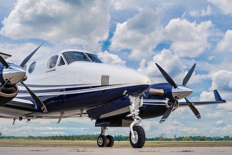 King-Air-250-N155RG-29