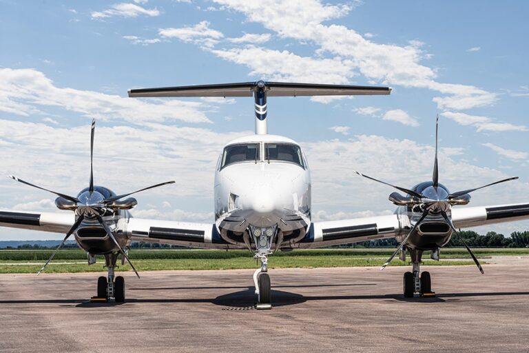 King-Air-300-N566KA-40-Copy