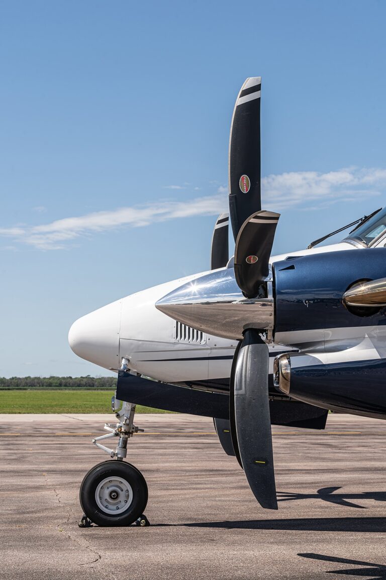 King-Air-300-N566KA-44-Copy