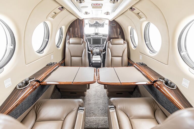 King-Air-350-N350RU-14