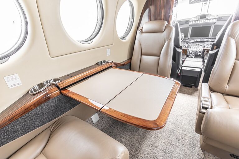 King-Air-350-N350RU-15