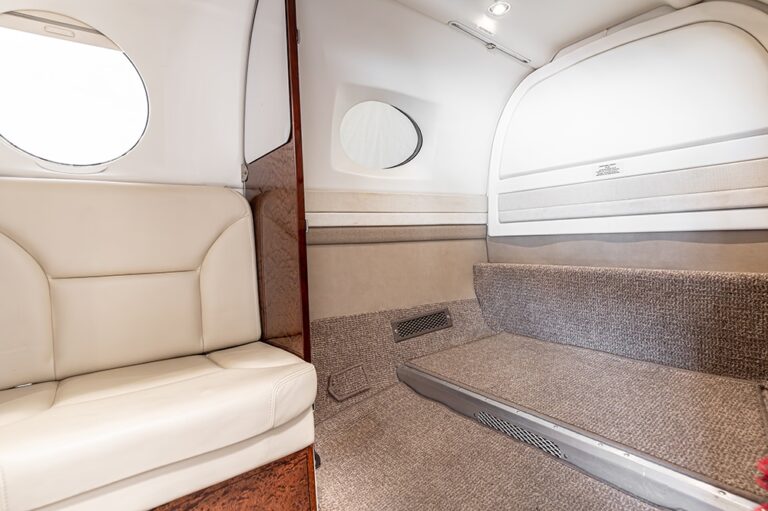 King-Air-350-N416NH-12