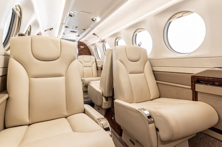King-Air-350-N416NH-24