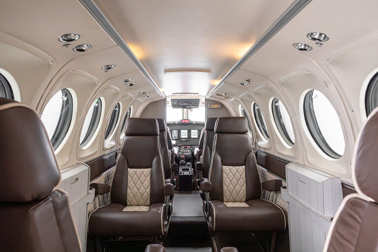 King-Air-B200-N795PA-1