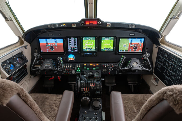 King-Air-B200-N795PA-18