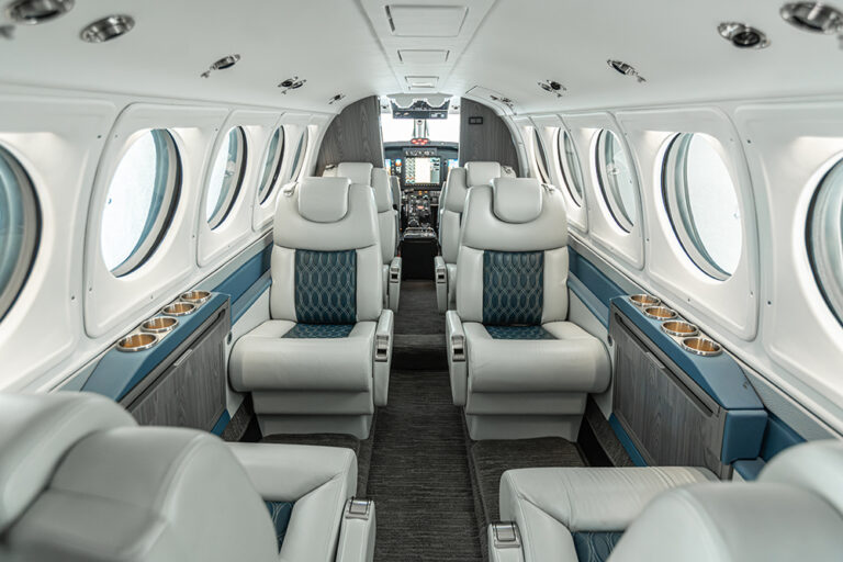 King-Air-B200-N81ET-5