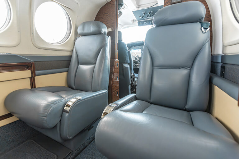 King-Air-C90GT-N73415-28