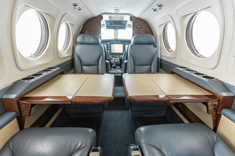 King-Air-C90GT-N73415-42