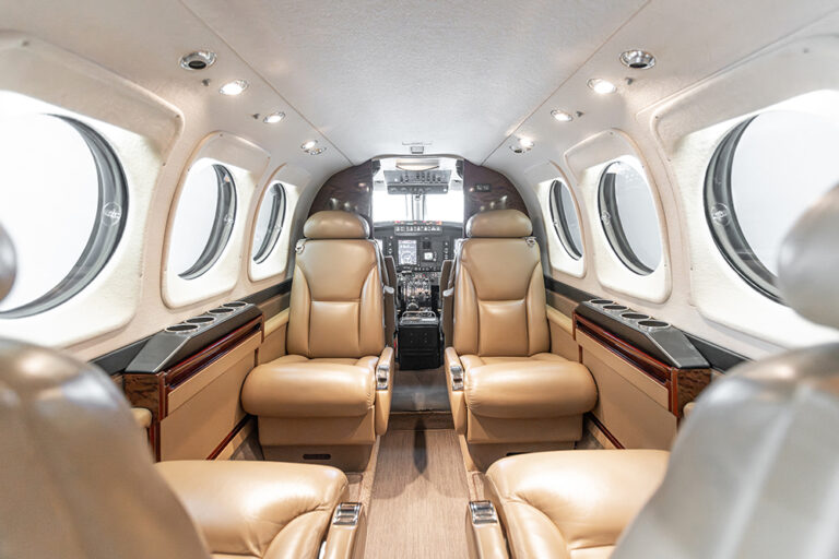 King-Air-C90GTi-N528GM-26