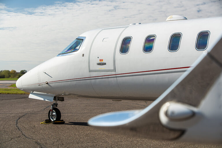 Lear-45XR-N451A-19