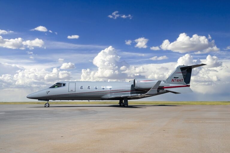 Lear-60XR-N74HT-4