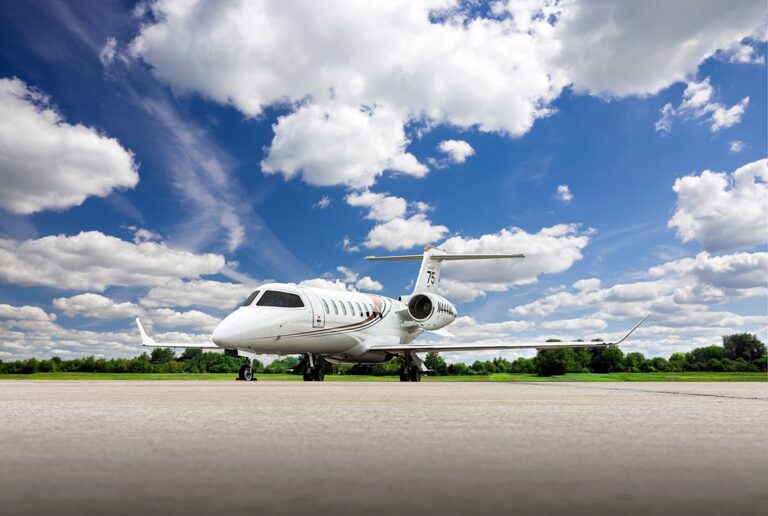 Lear-75_45-567_11