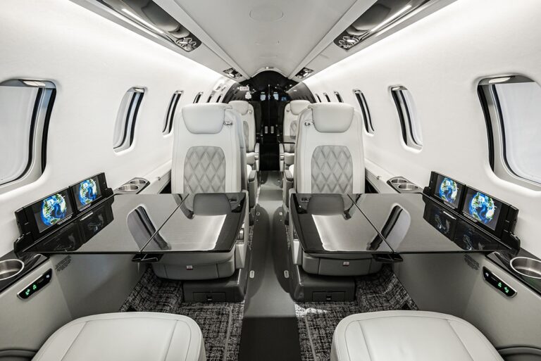 Lear-75_45-567_4