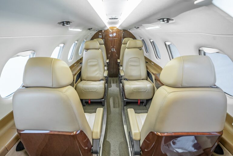 Phenom-300-50500019-DSC03073