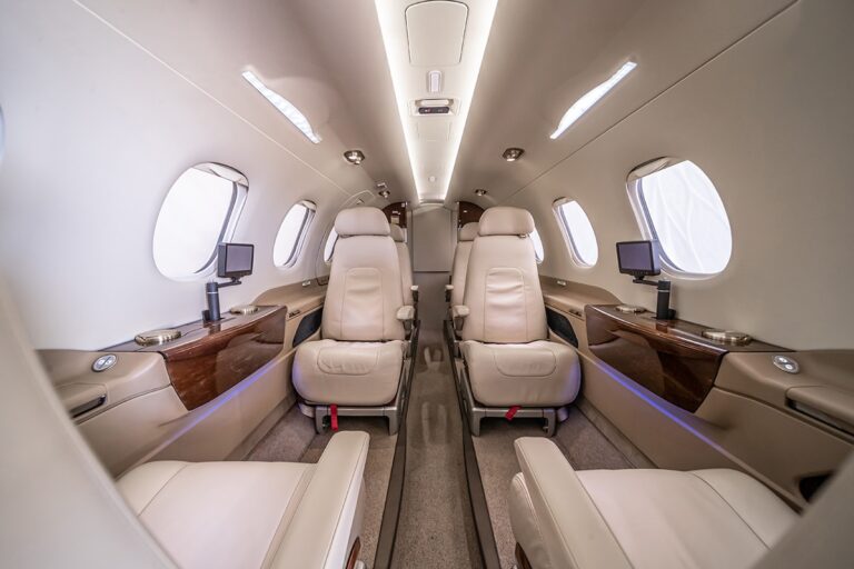 Phenom-300-50500031-AX0I2117